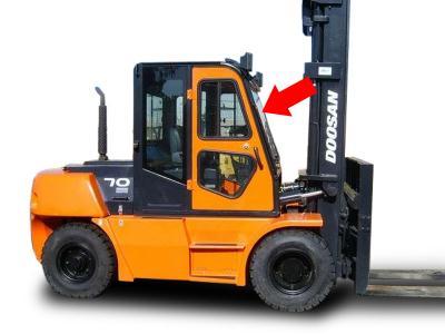 лобовое стекло DOOSAN 70S-5 погрузчик на технике лобовое стекло DOOSAN 70S-5 погрузчик на технике