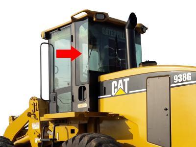 заднее боковое стекло CATERPILLAR (CAT) 924G, 928G, 938G на технике 