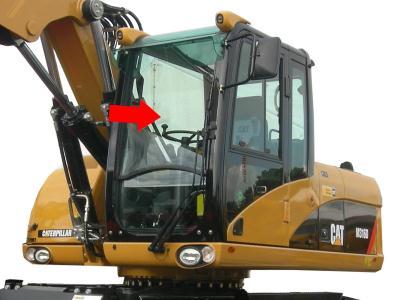 Верхнее лобовое стекло CATERPILLAR (CAT) M313D, M315D, M316D, M318D на технике 