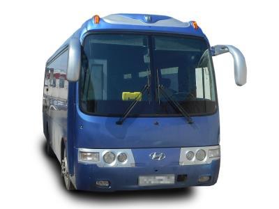 лобовое стекло, половина HYUNDAI AERO TOWN на технике лобовое стекло, половина HYUNDAI AERO TOWN на технике