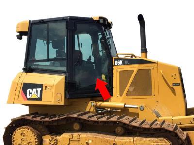 Стекло двери (правое, левое) CATERPILLAR (CAT) D3K, D4K, D5K, D6K Бульдозер серии К на технике 