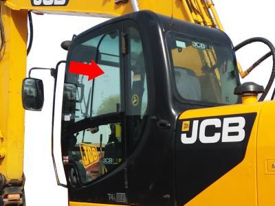 Стекло форточки двери (сдвижное) JCB JS 110,115,130,145,160,180,190 экскаватор на технике 