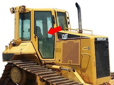 Стекло двери (правое, левое) CATERPILLAR (CAT) D5N, D6N XL бульдозер на технике Стекло двери (правое, левое) CATERPILLAR (CAT) D5N, D6N XL бульдозер на технике