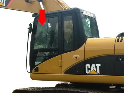 Стекло двери, верхнее, переднее, сдвижное CATERPILLAR (CAT) 312C, 320C, 322C (300 C SERIES) на технике 